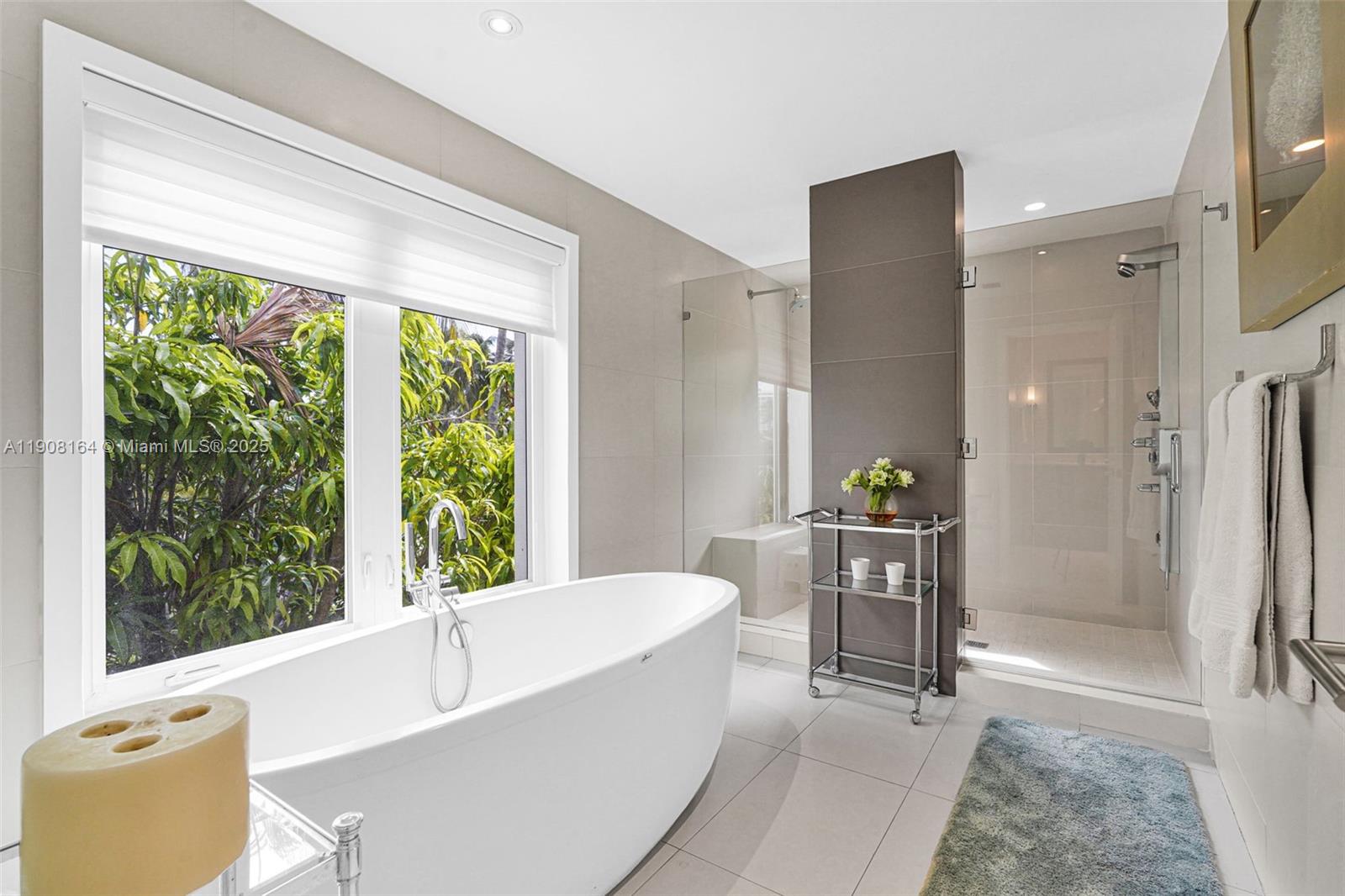 145 Biscay Dr Bal Harbour, FL 33154