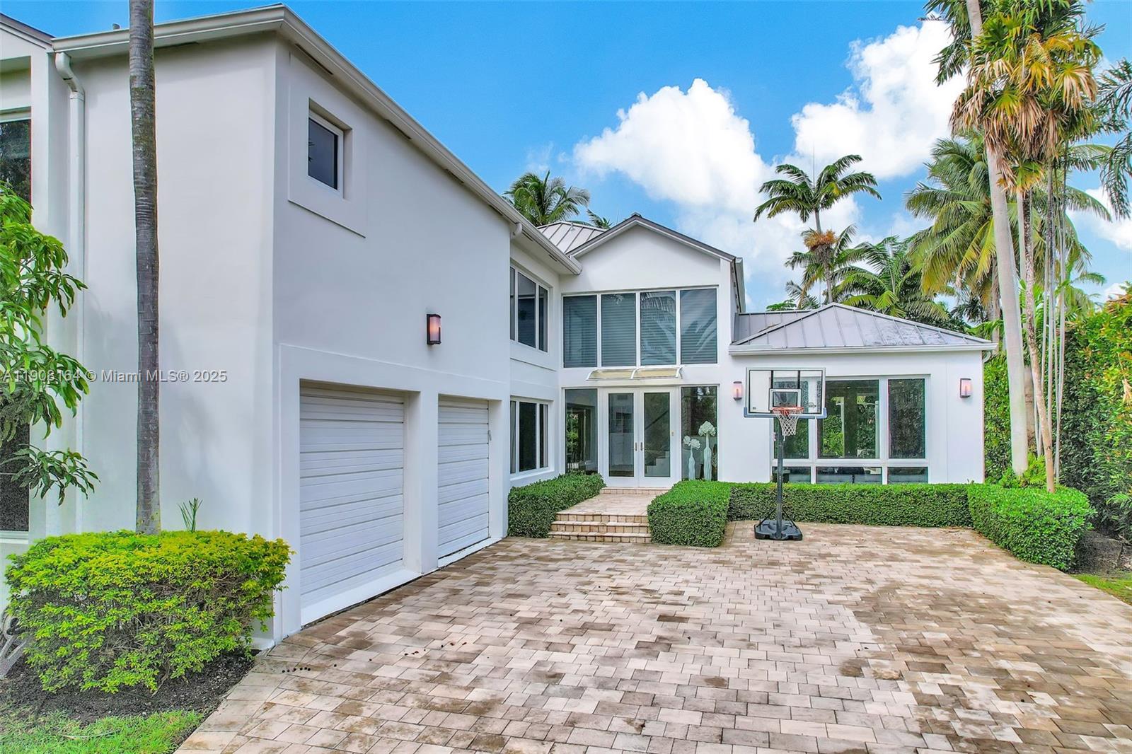 145 Biscay Dr Bal Harbour, FL 33154