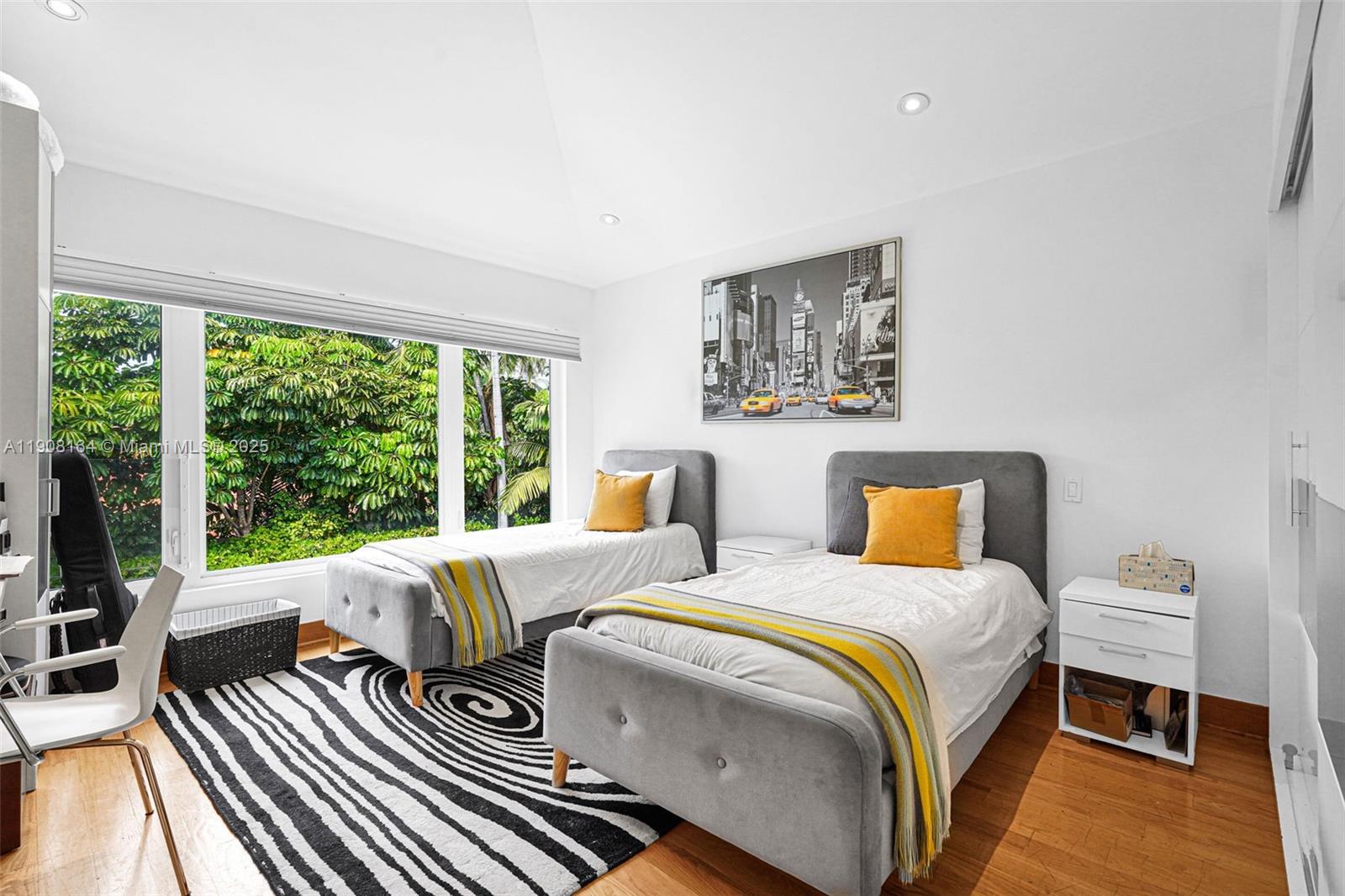 145 Biscay Dr Bal Harbour, FL 33154