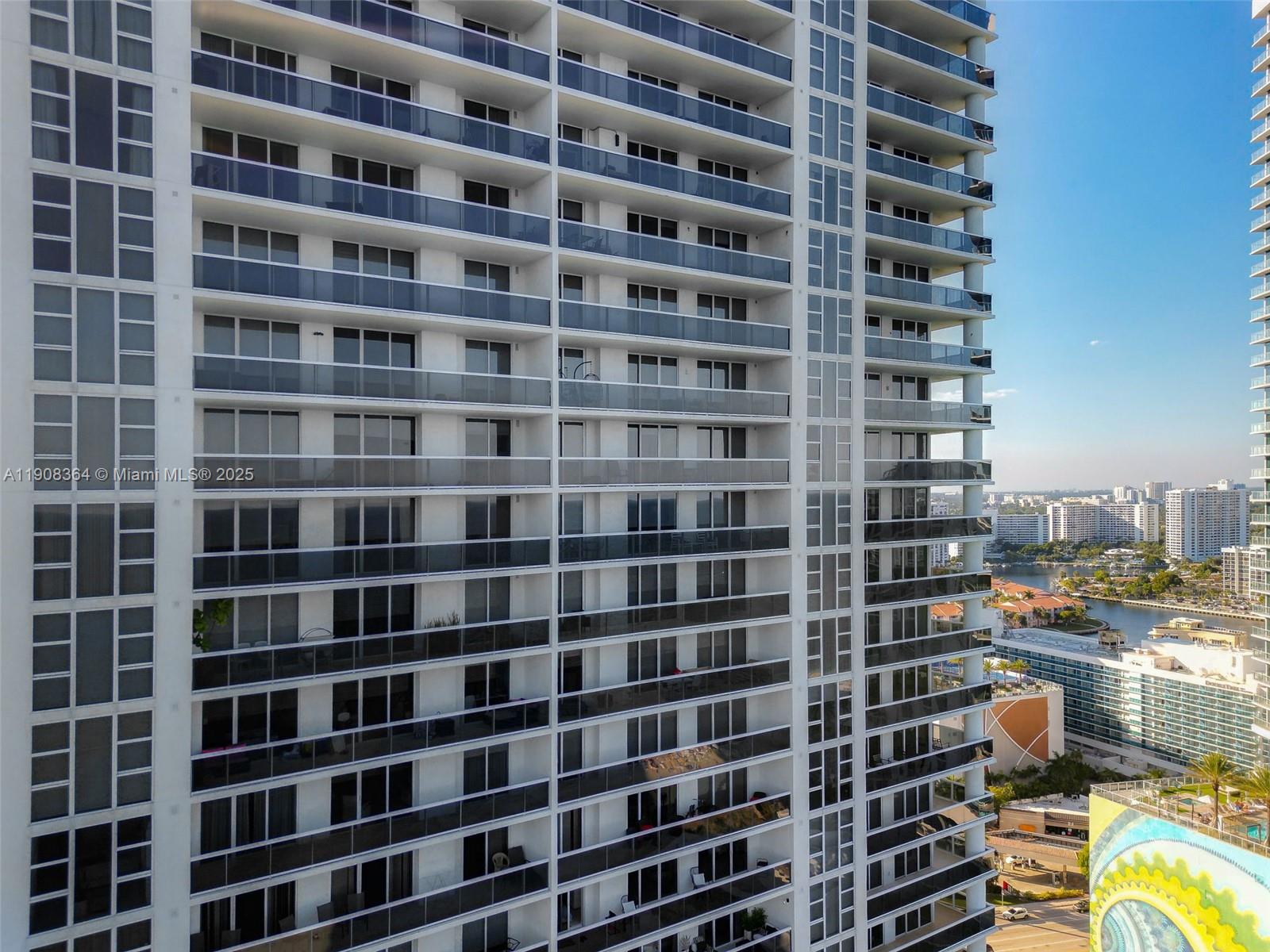 1800 S Ocean Dr #2603 Hallandale Beach, FL 33009