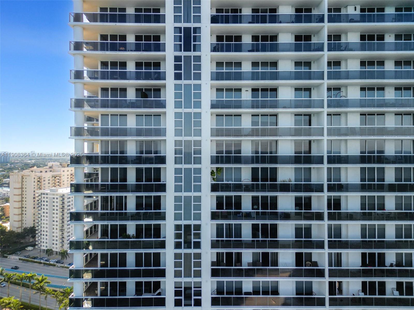 1800 S Ocean Dr #2603 Hallandale Beach, FL 33009