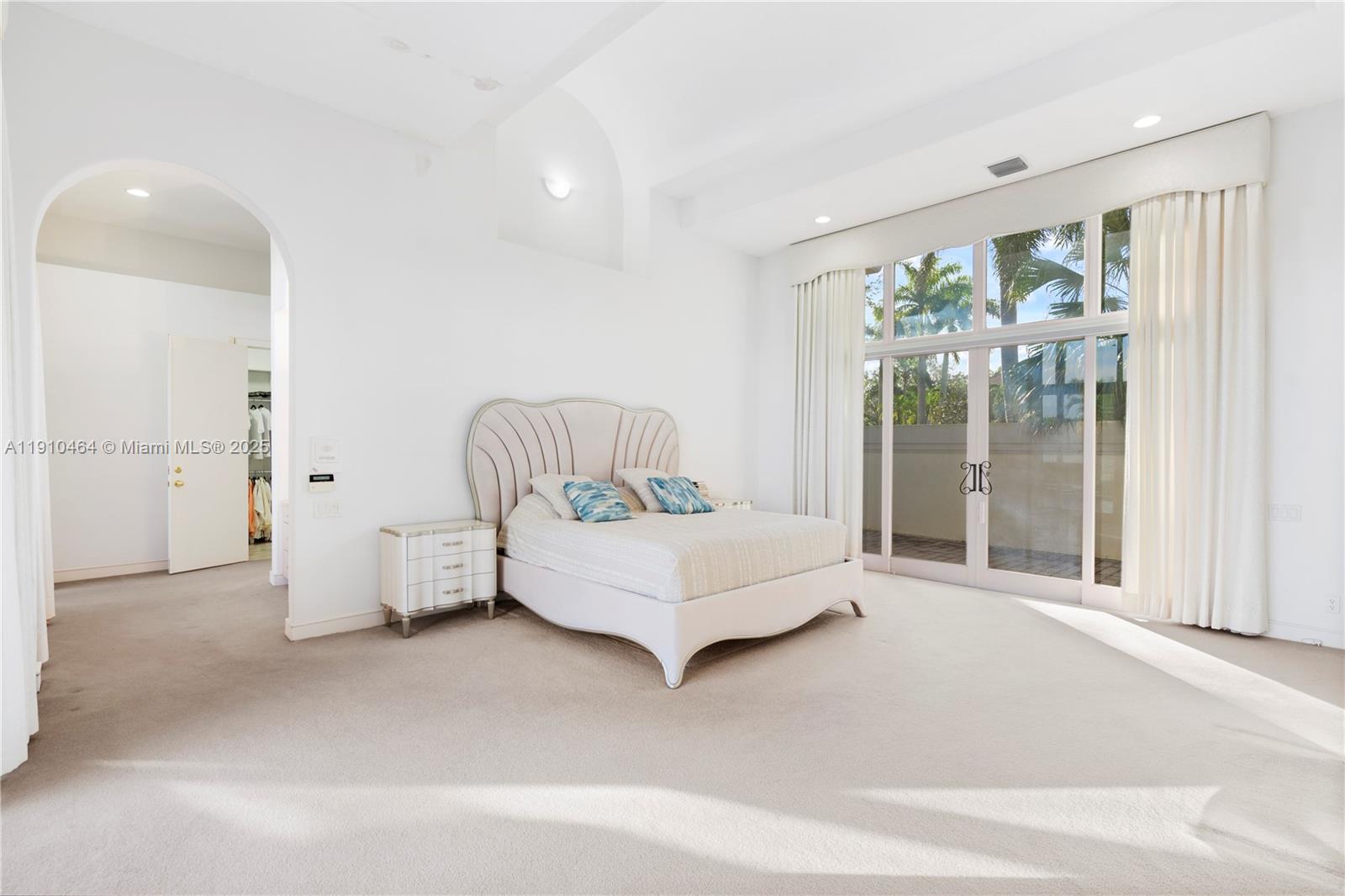 2939 Paddock Ln Weston, FL 33331