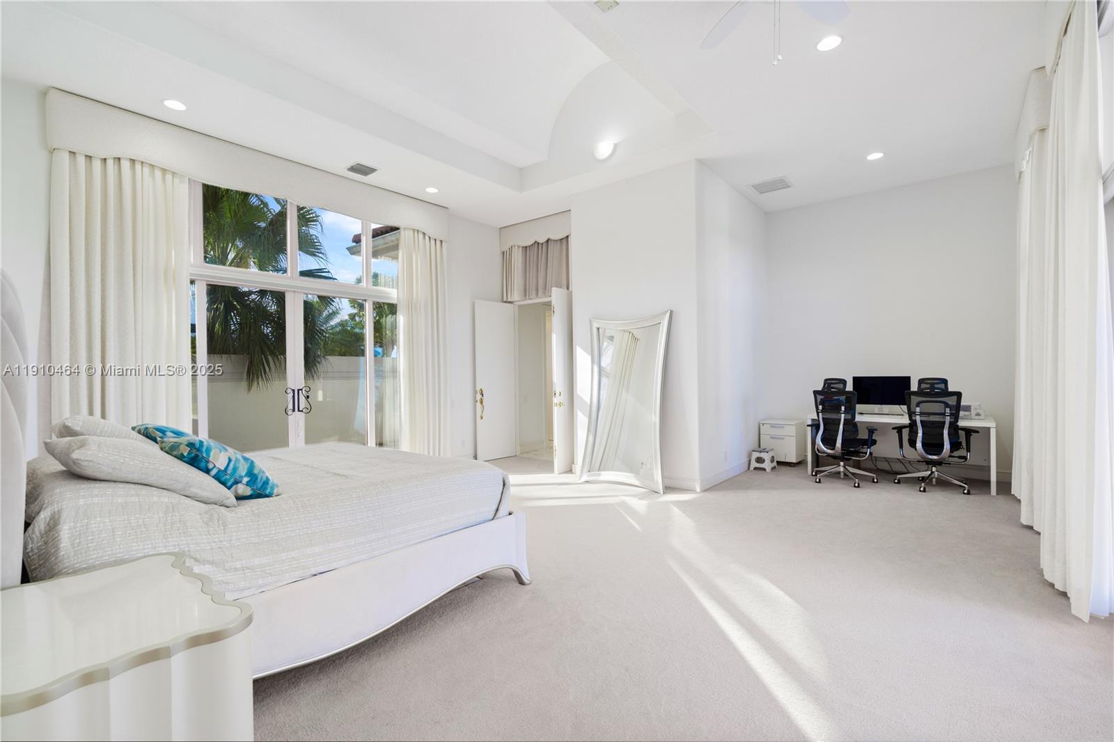 2939 Paddock Ln Weston, FL 33331