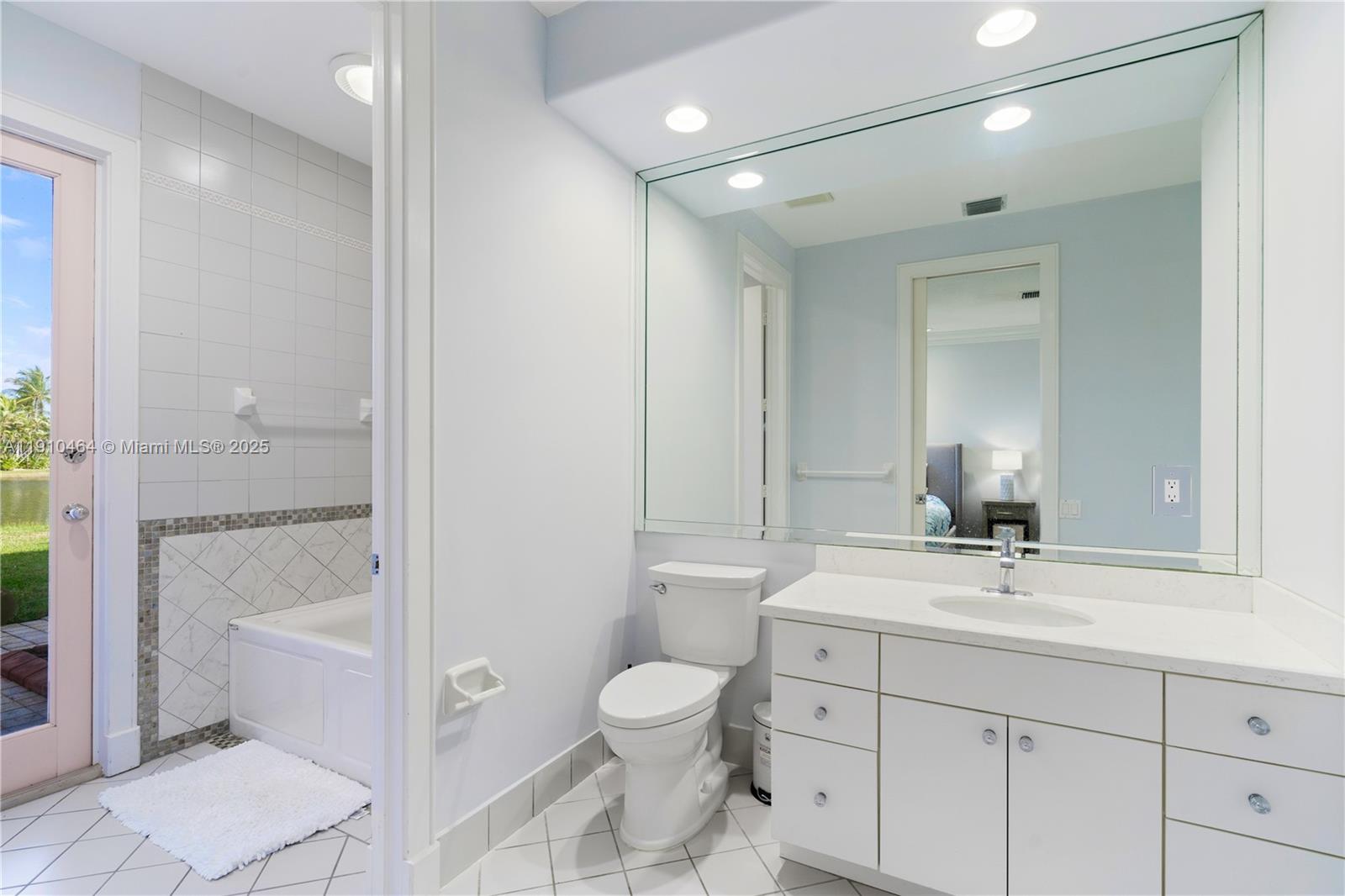 2939 Paddock Ln Weston, FL 33331