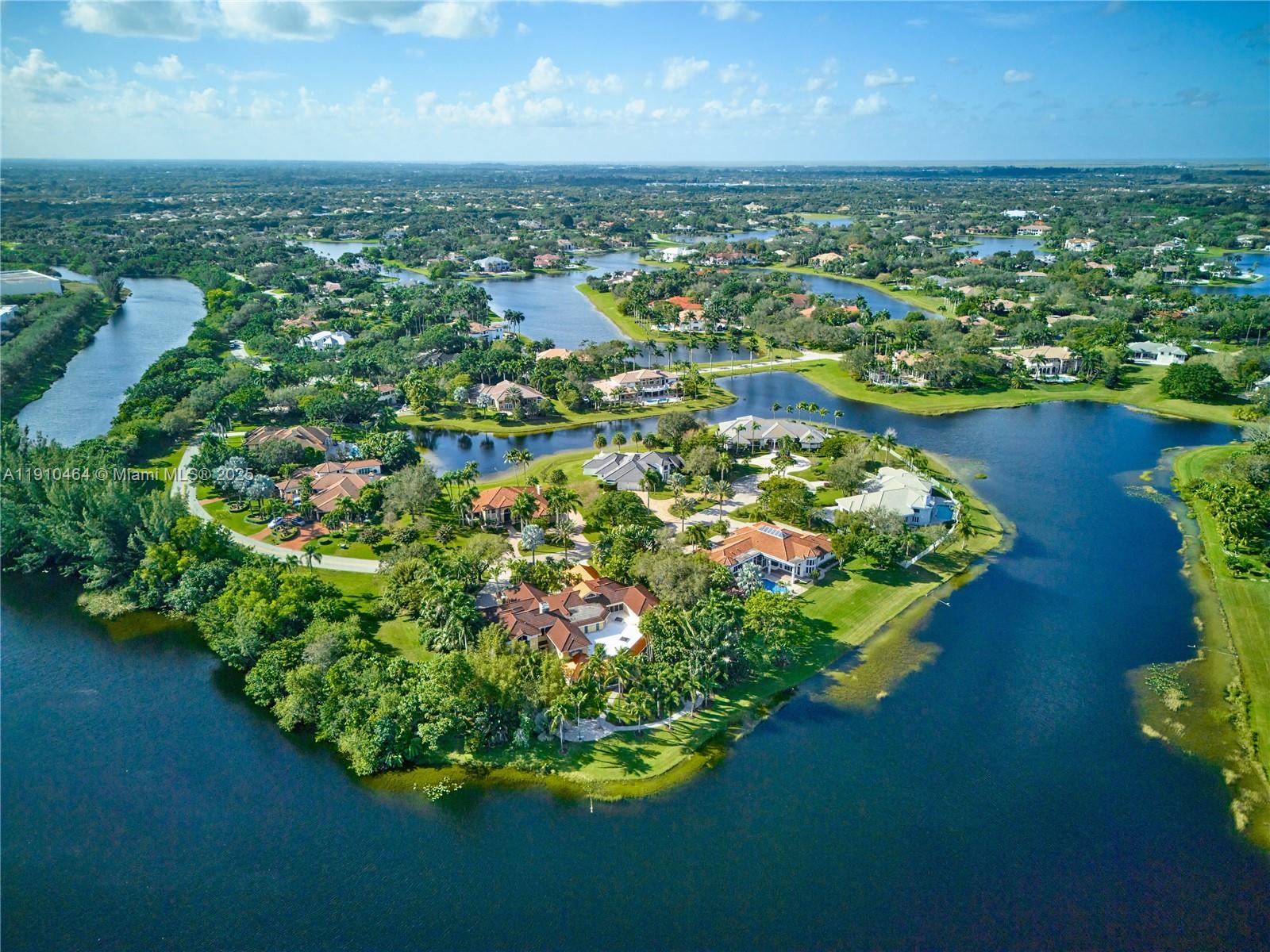 2939 Paddock Ln Weston, FL 33331