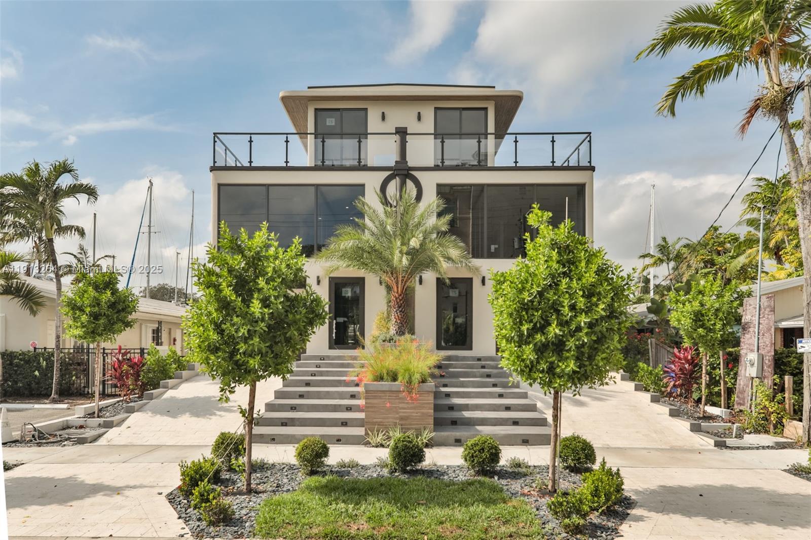 323 Hendricks Isle Fort Lauderdale, FL 33301