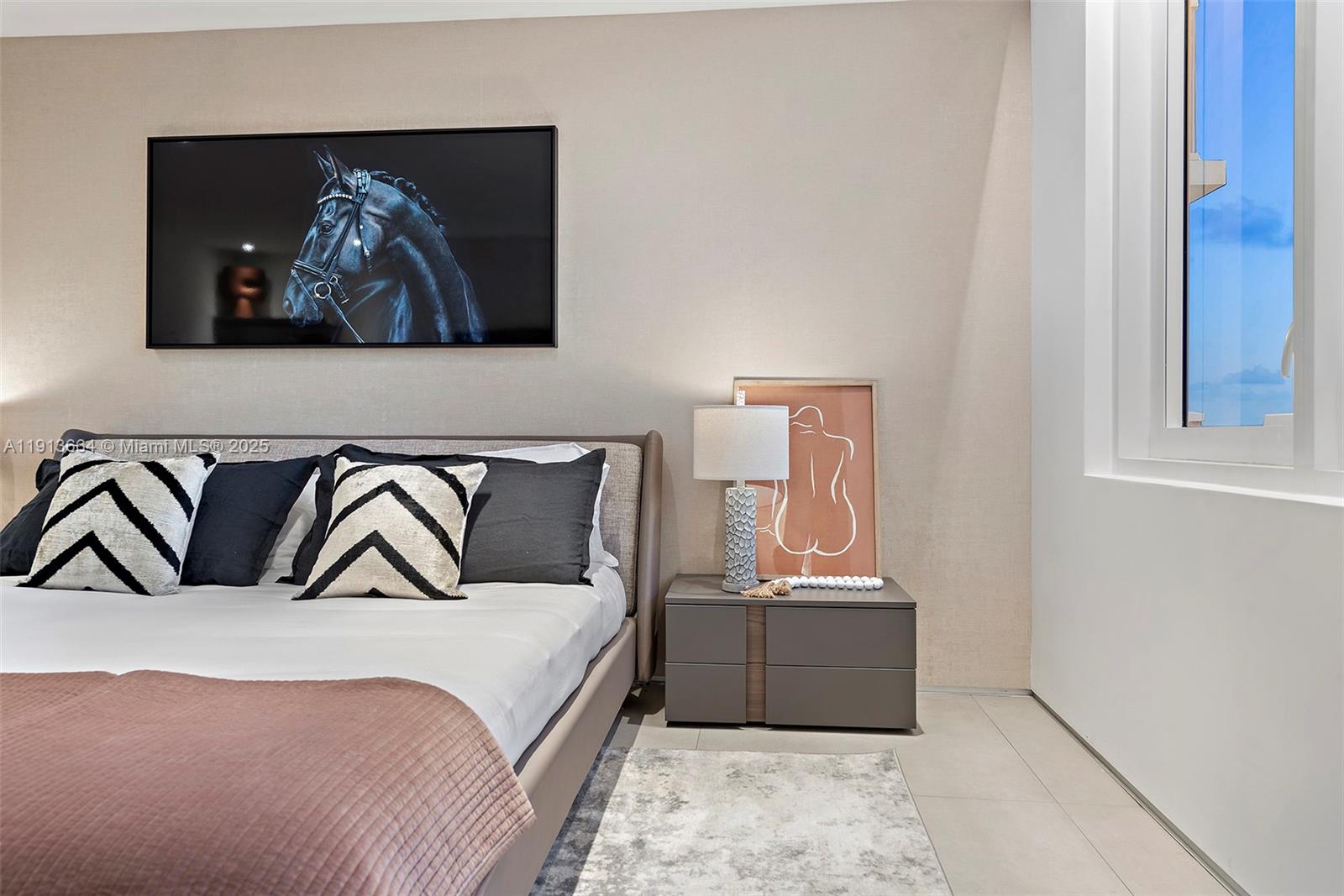 2301 Collins Ave #1004 Miami Beach, FL 33139