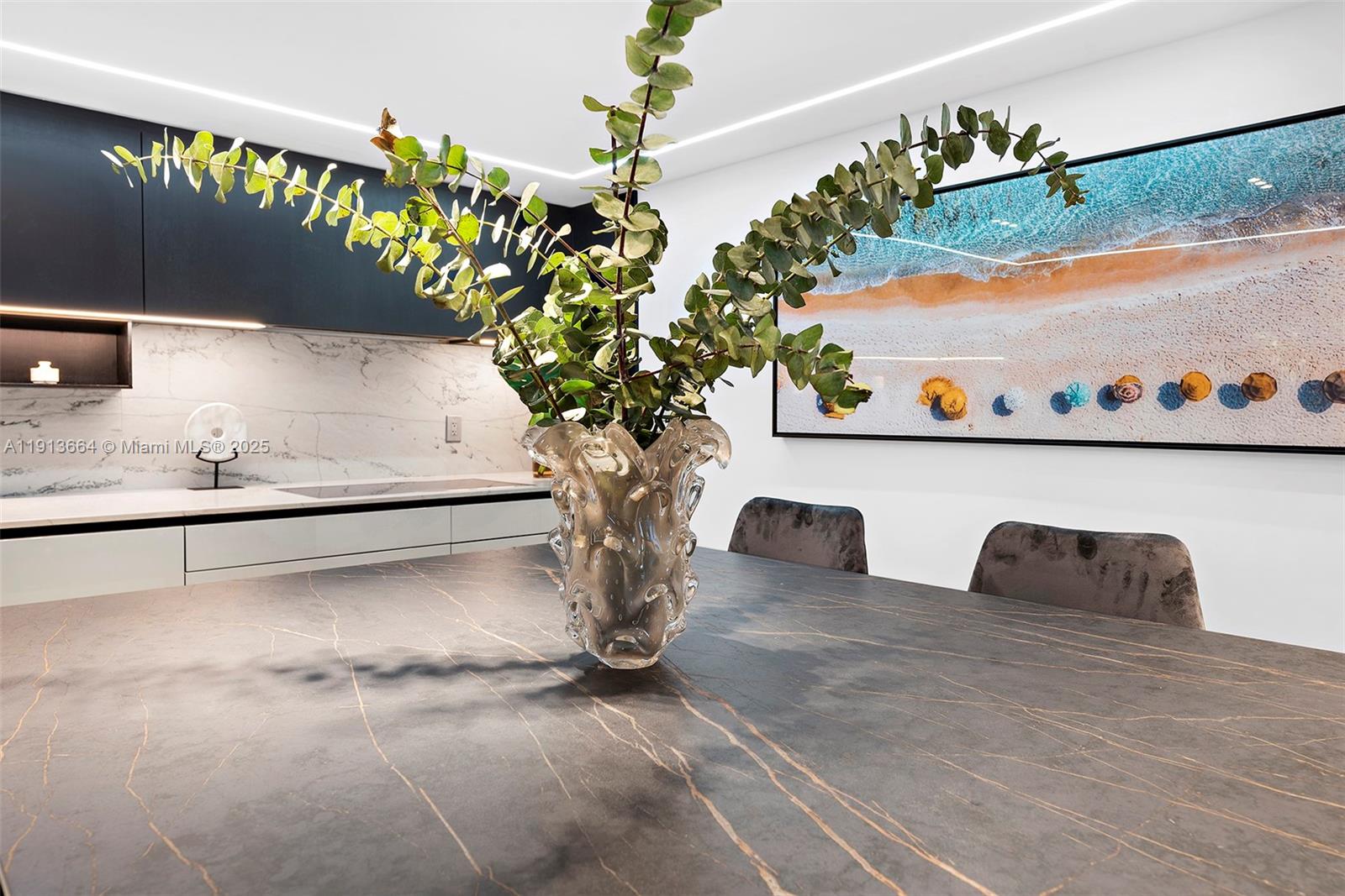 2301 Collins Ave #1004 Miami Beach, FL 33139