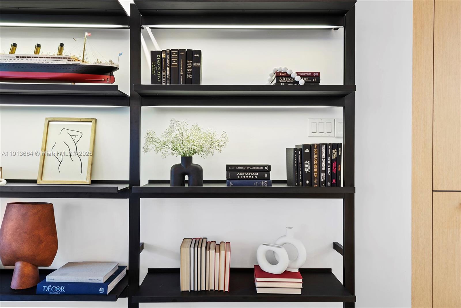 2301 Collins Ave #1004 Miami Beach, FL 33139