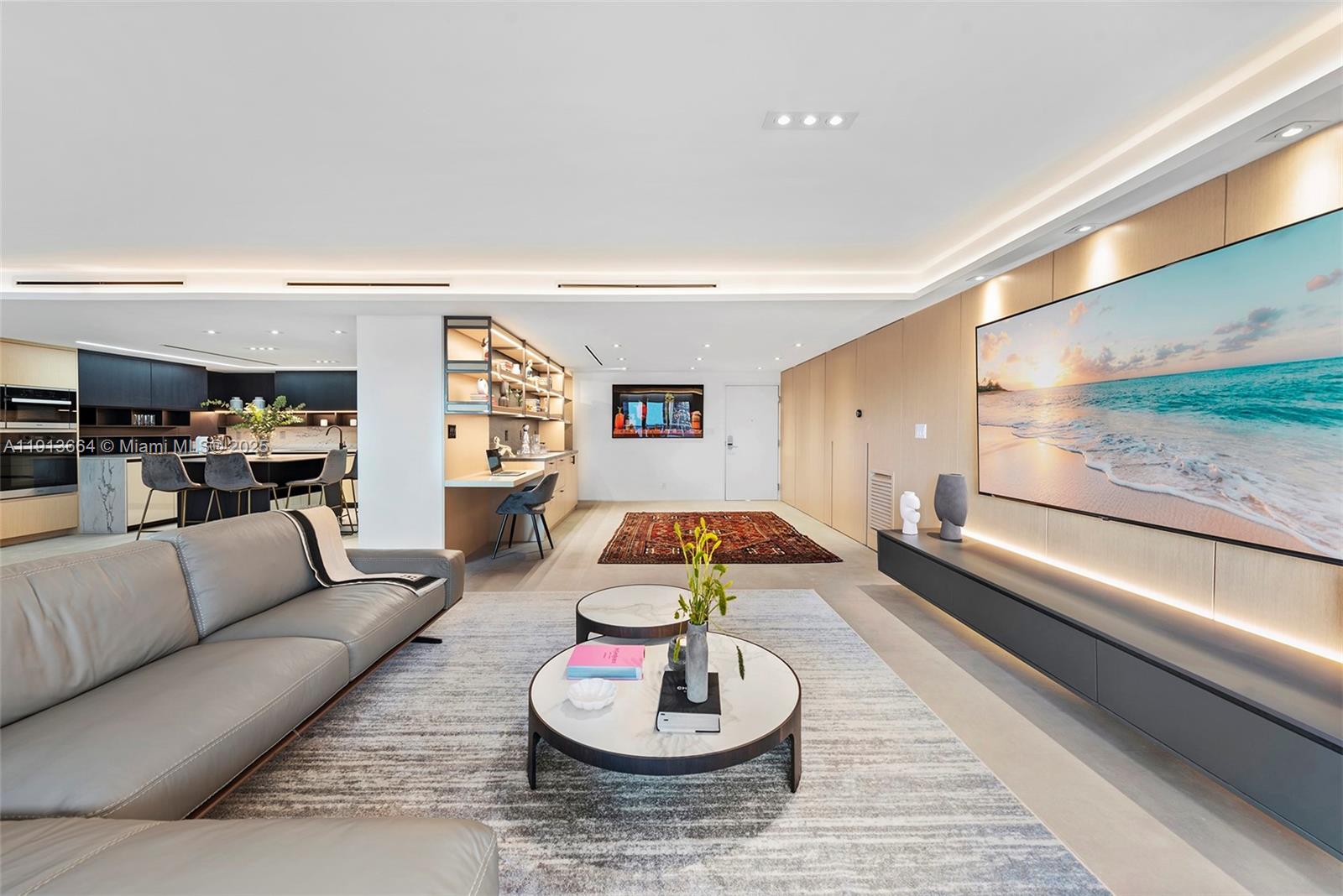 2301 Collins Ave #1004 Miami Beach, FL 33139