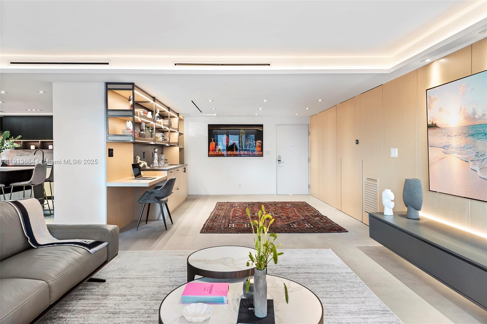 2301 Collins Ave #1004 Miami Beach, FL 33139