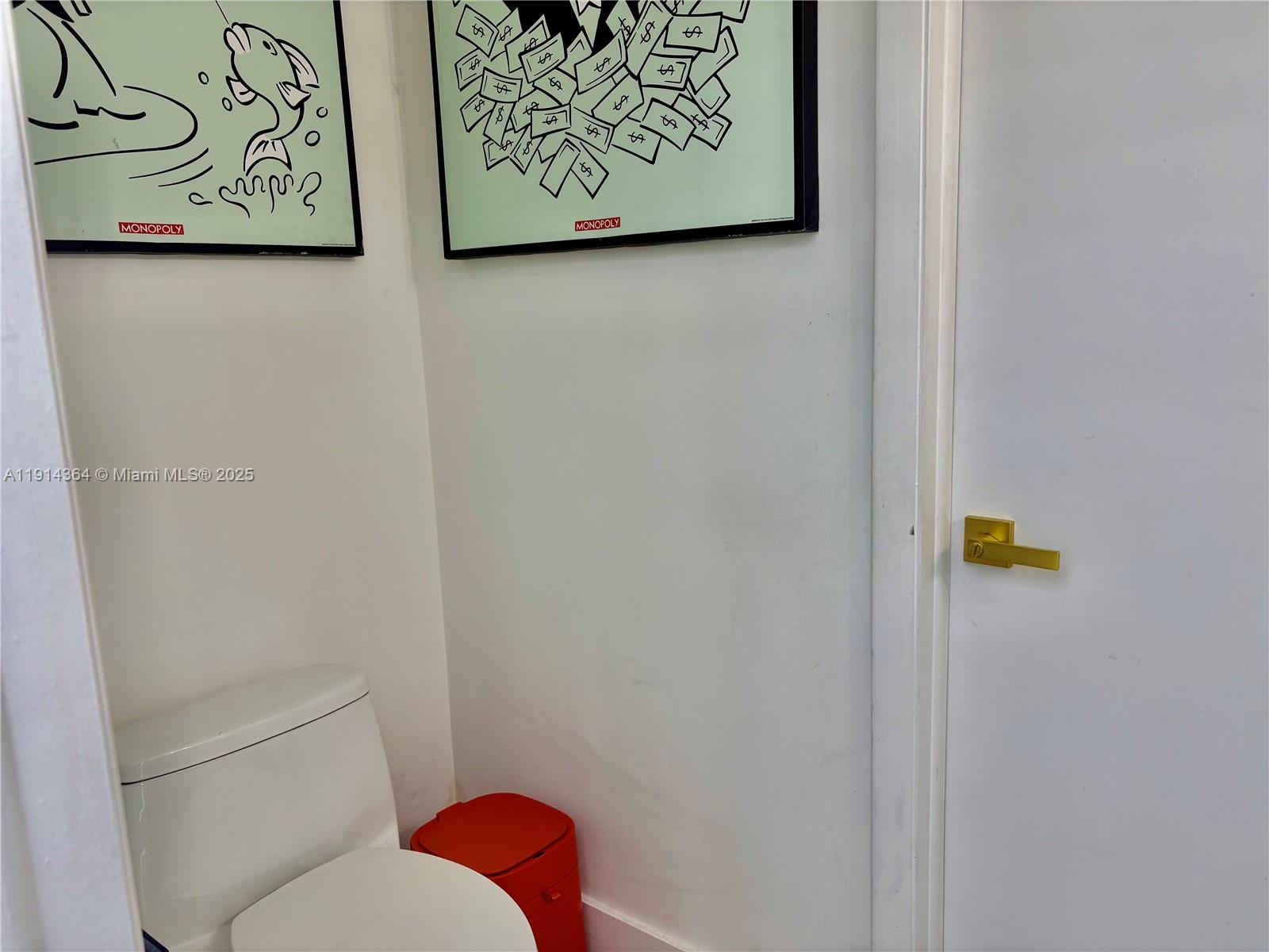 image 1800 Club Condo10