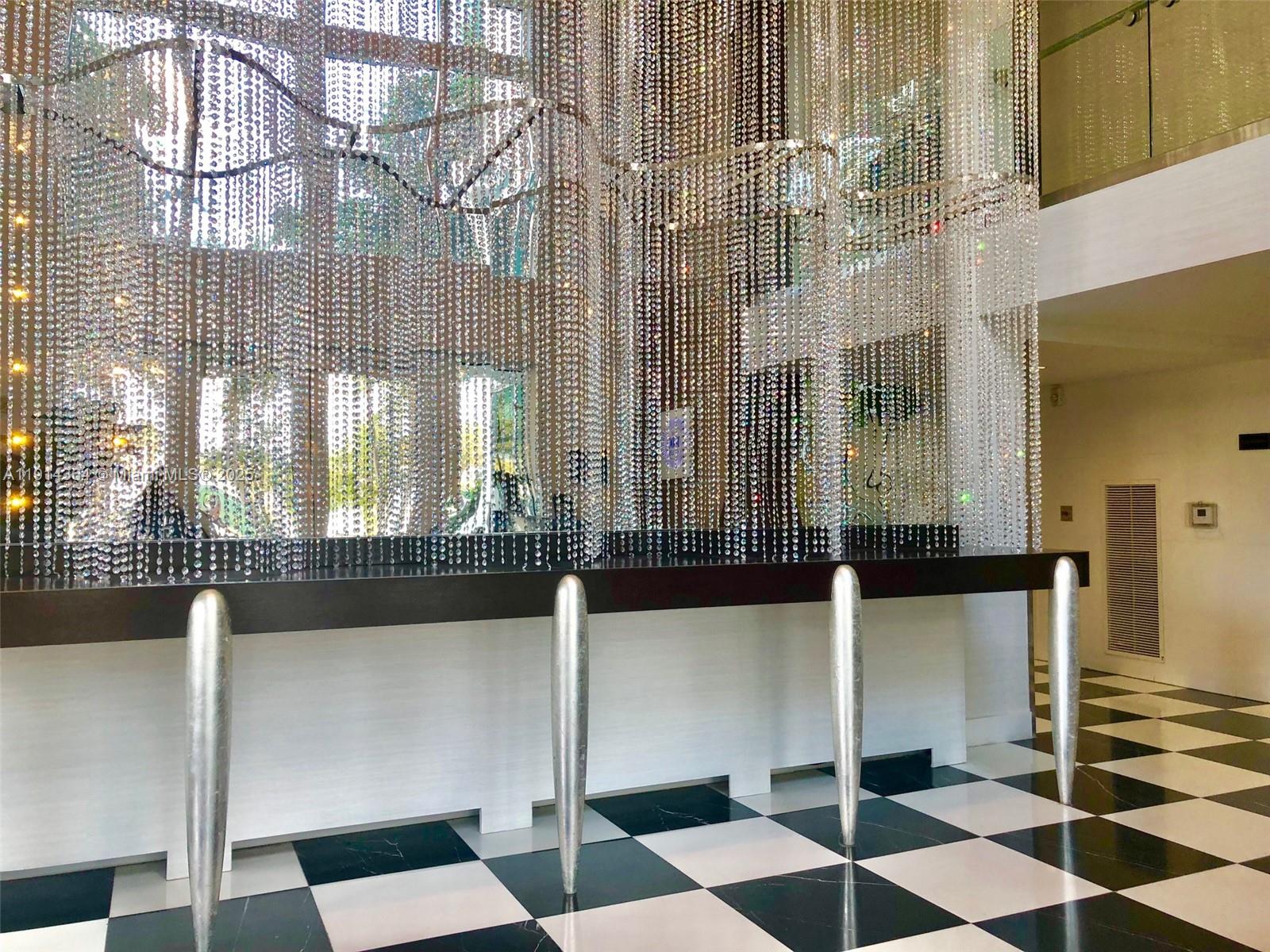 image 1800 Club Condo19