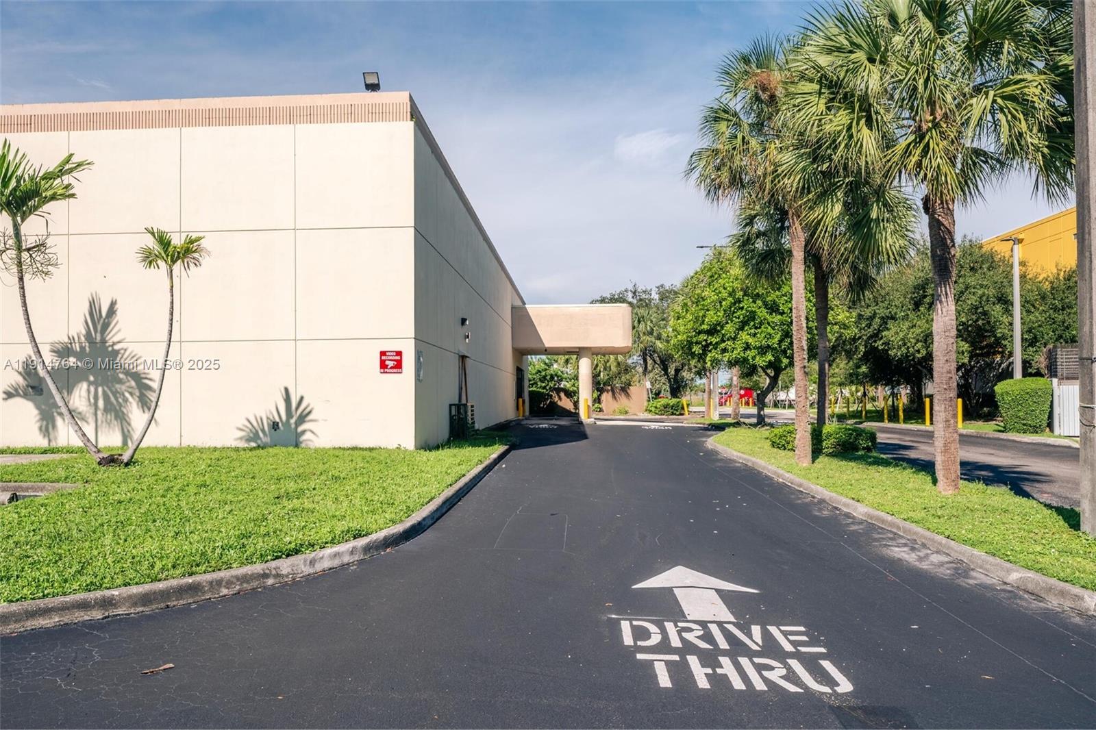 11920 NW 27th Ave Miami, FL 33167