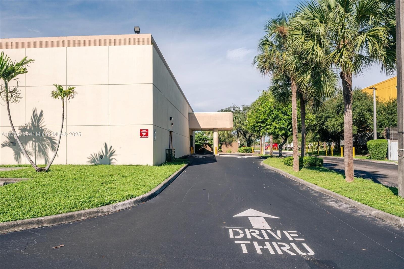 11920 NW 27th Ave Miami, FL 33167