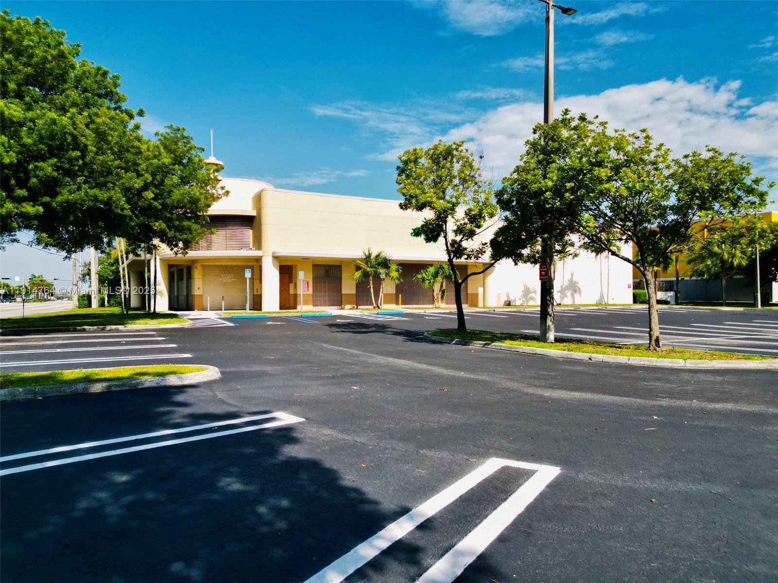 11920 NW 27th Ave Miami, FL 33167