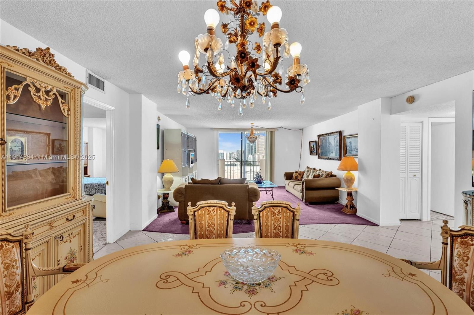 image Prince George Arms Condo16