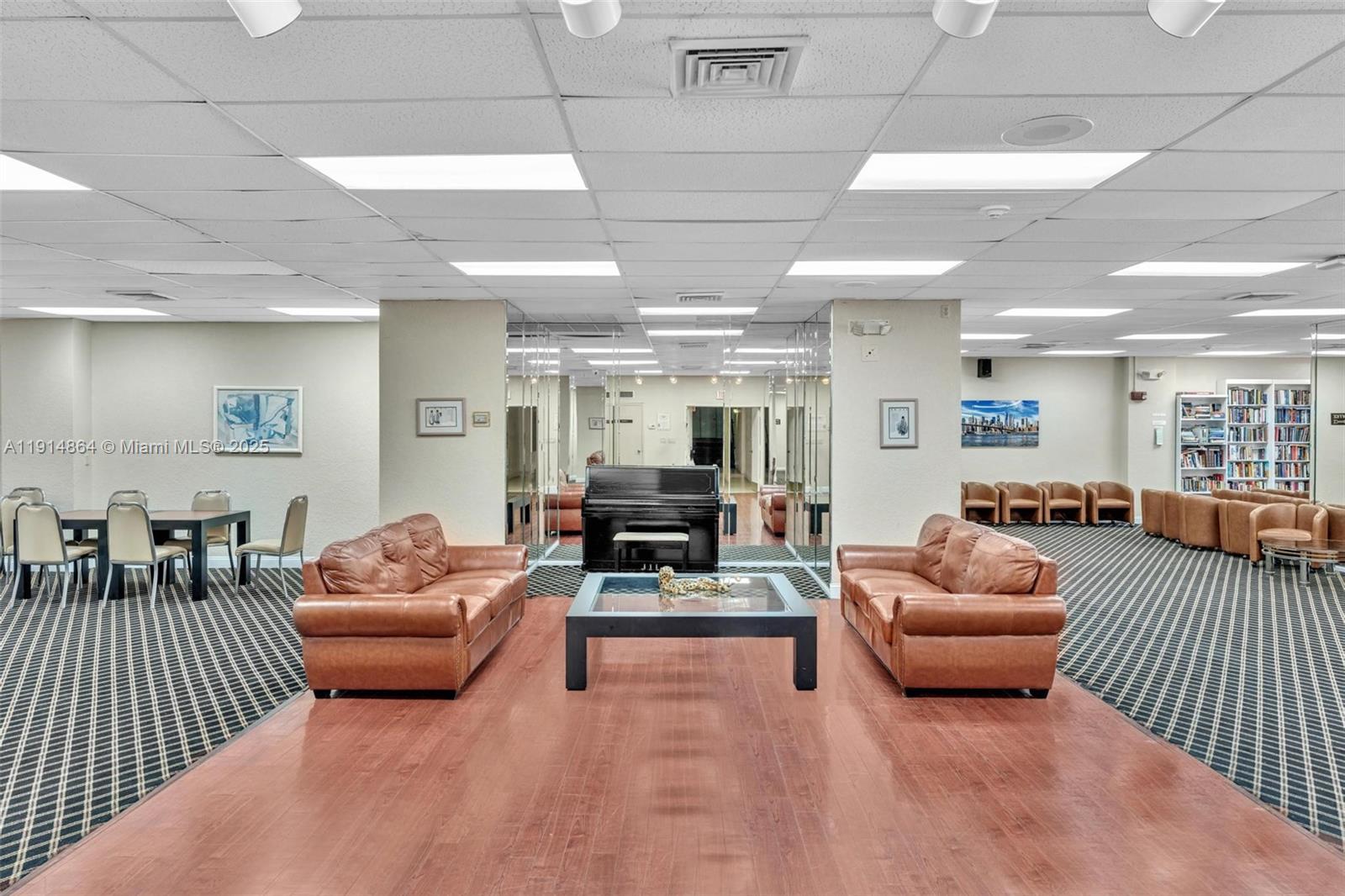 image Prince George Arms Condo56