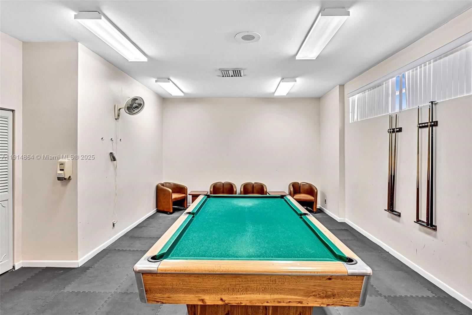 image Prince George Arms Condo70