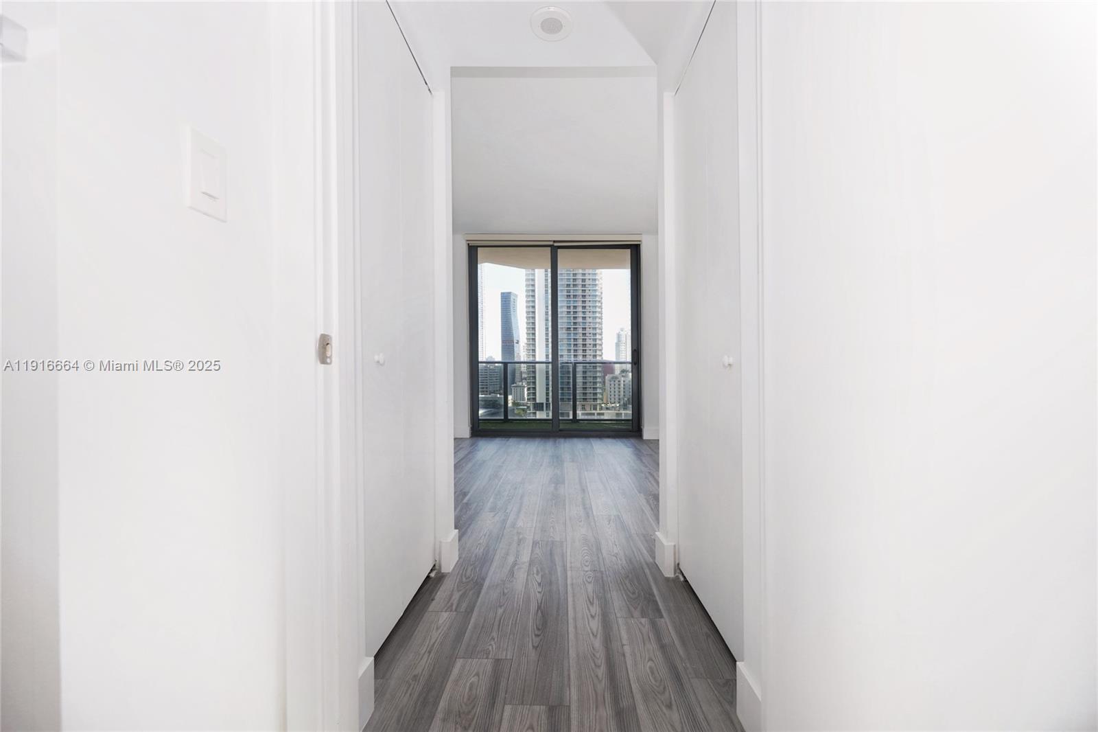 45 SW 9th St #1504 Miami, FL 33130