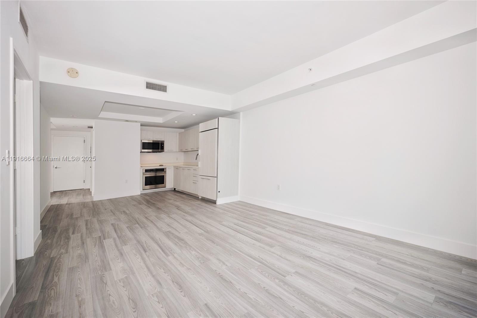 45 SW 9th St #1504 Miami, FL 33130