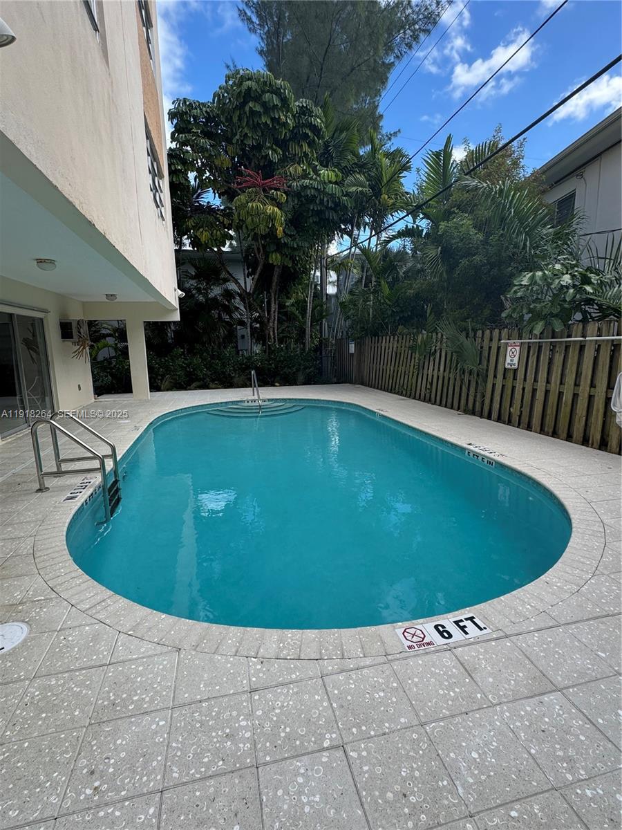 1020 94th St #402 Bay Harbor Islands, FL 33154