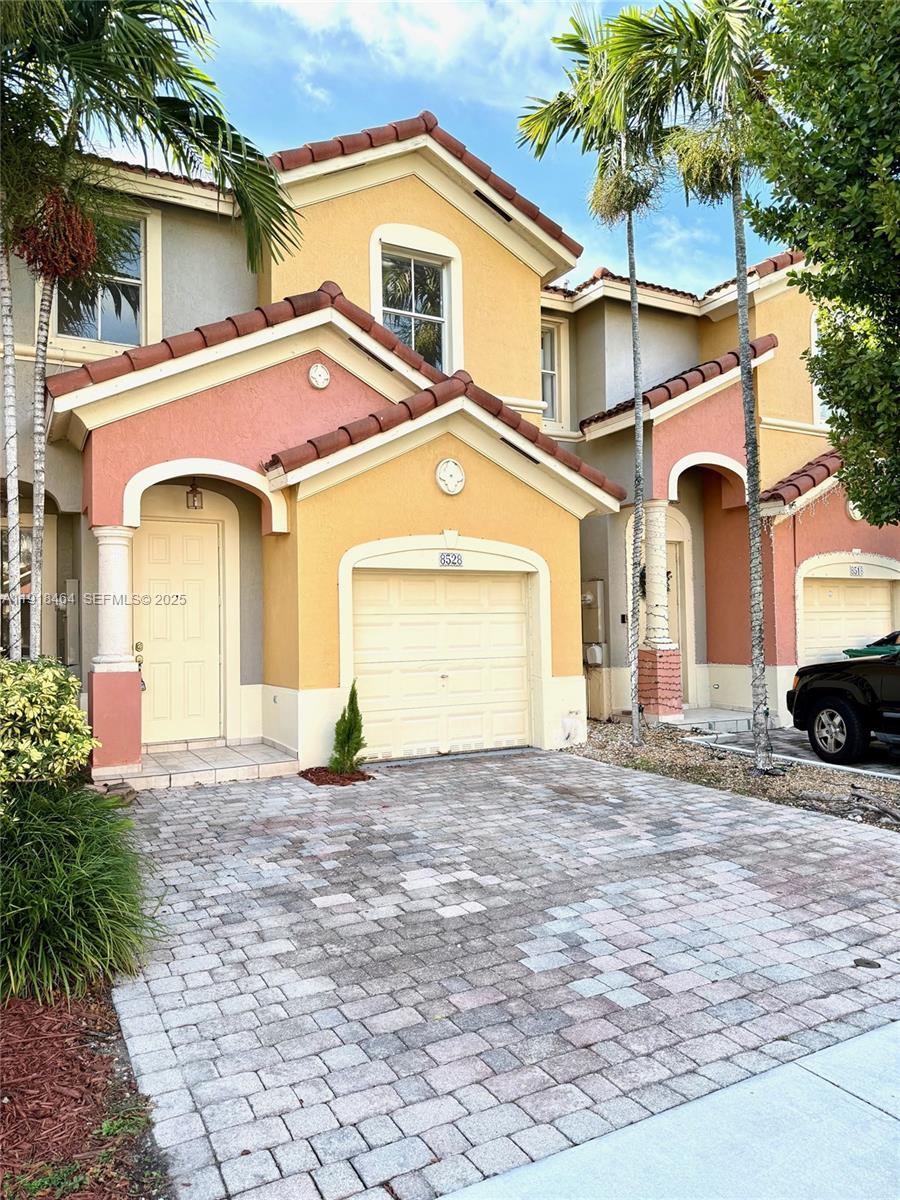 8528 SW 166th Pl #8528 Miami, FL 33193