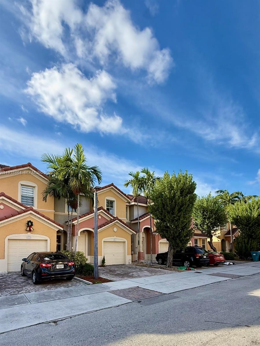 8528 SW 166th Pl #8528 Miami, FL 33193