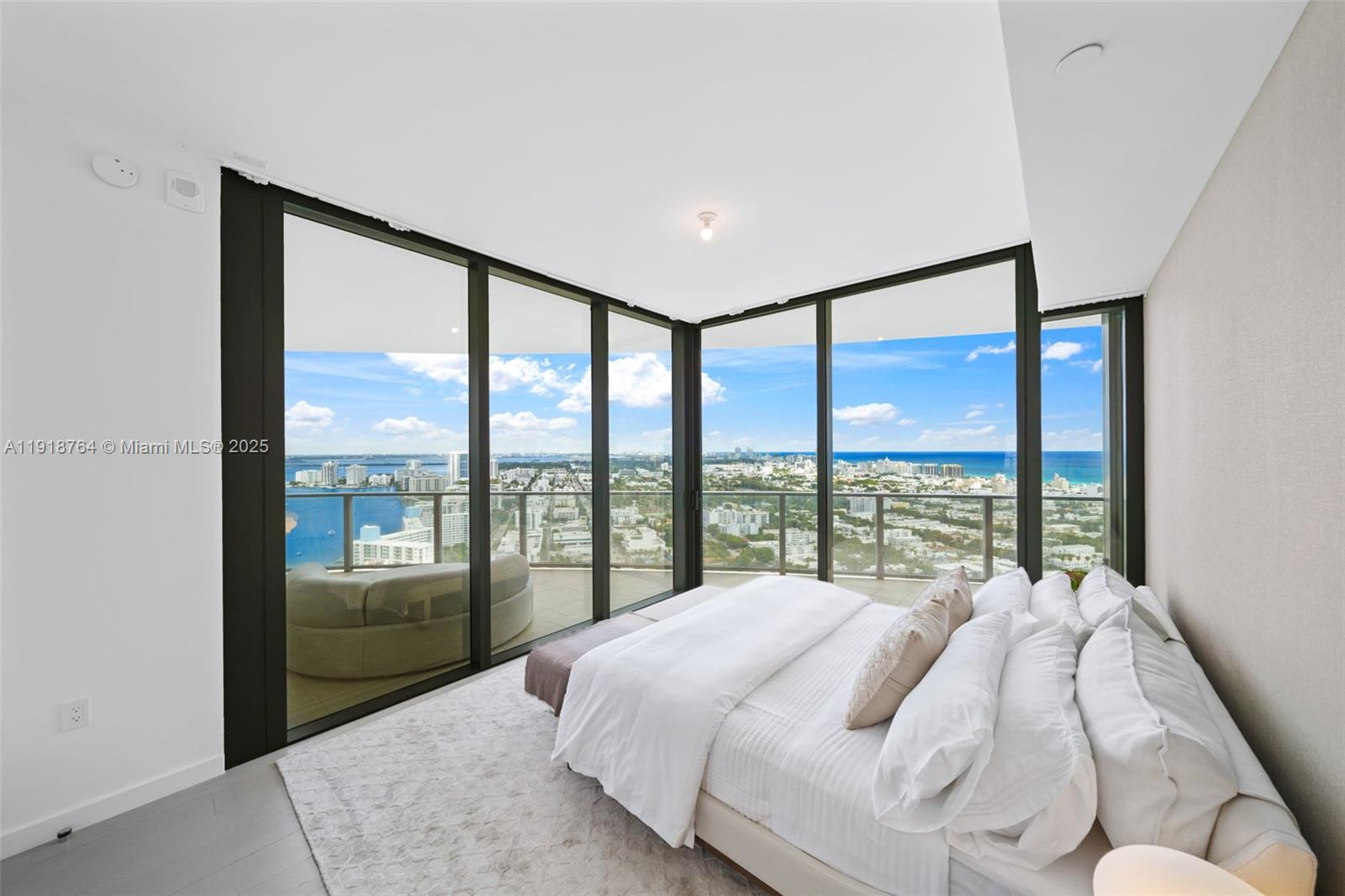 500 Alton #3402.03 Miami Beach, FL 33139