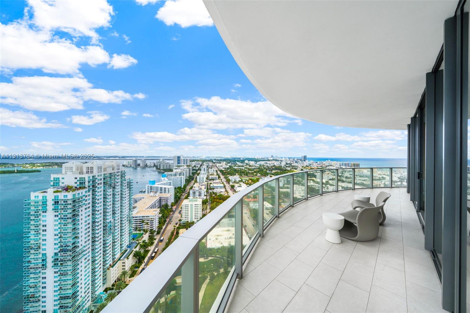 500 Alton #3402.03 Miami Beach, FL 33139