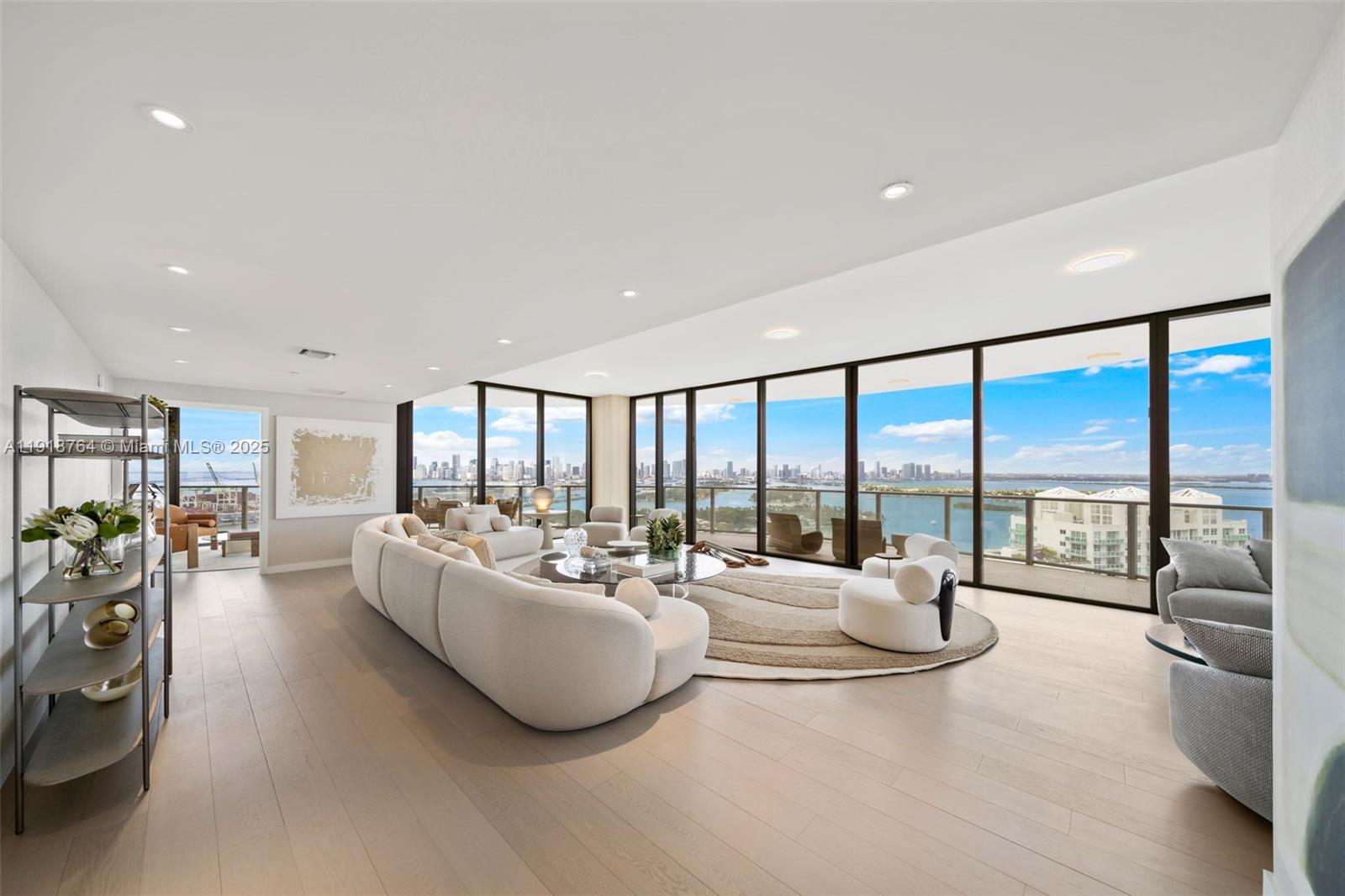 500 Alton #3402.03 Miami Beach, FL 33139