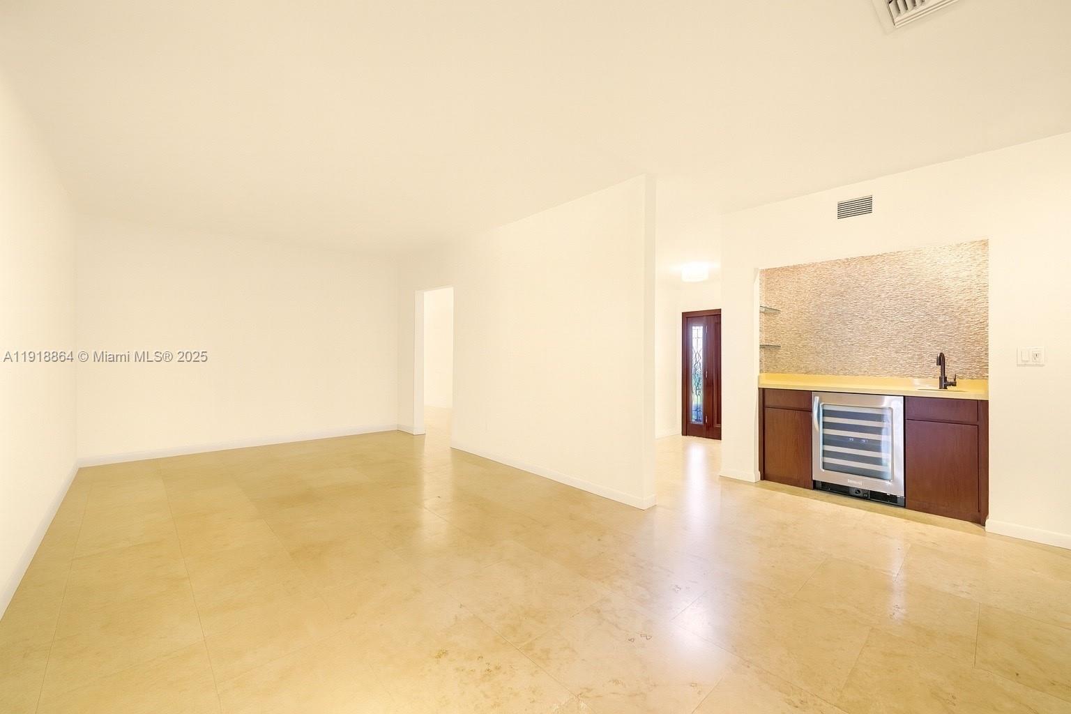 13045 Ortega Ln North Miami, FL 33181