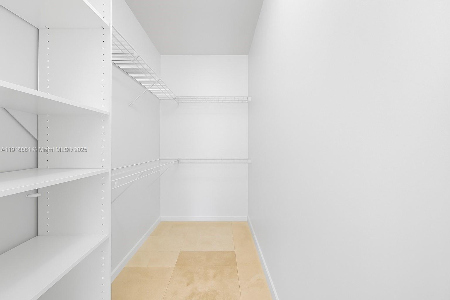 13045 Ortega Ln North Miami, FL 33181