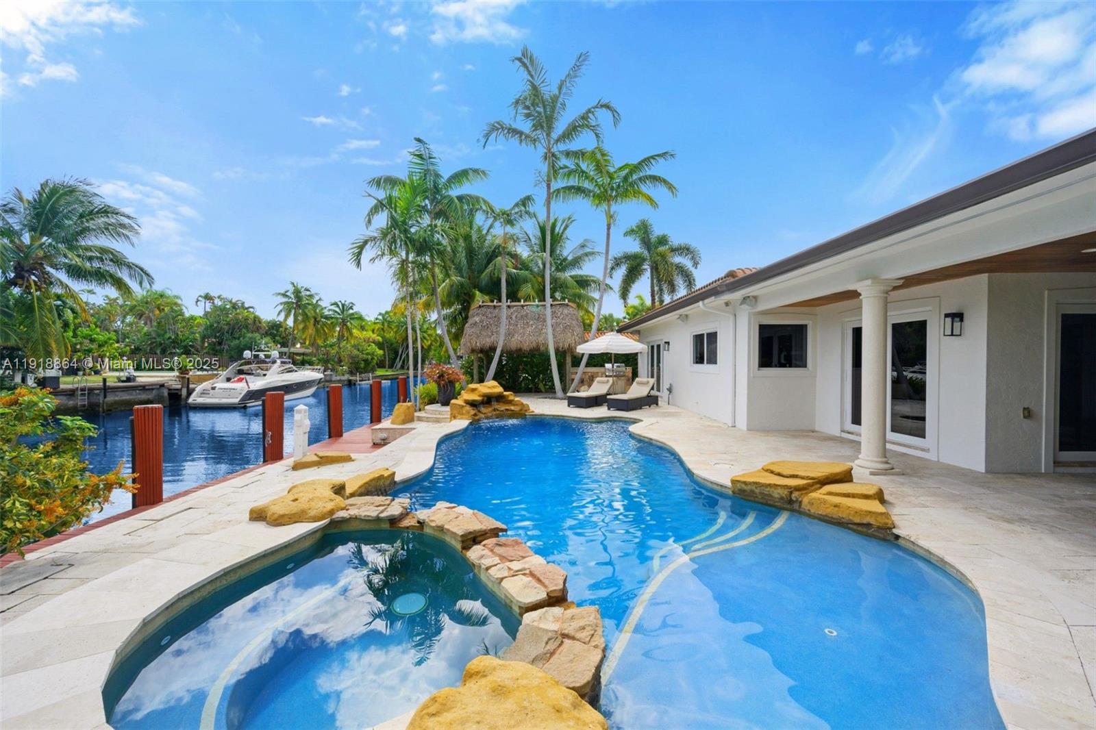 13045 Ortega Ln North Miami, FL 33181