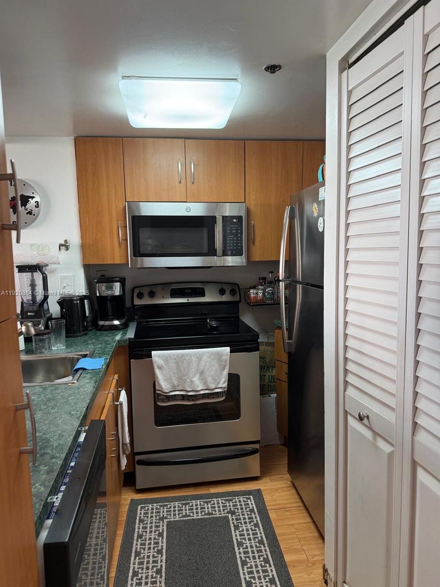 540 Brickell Key Dr #910 Miami, FL 33131