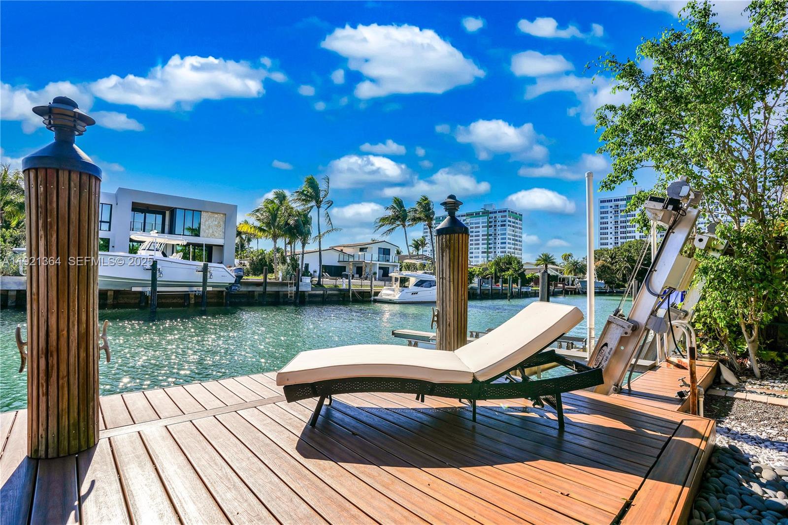 2130 NE 122nd Rd North Miami, FL 33181