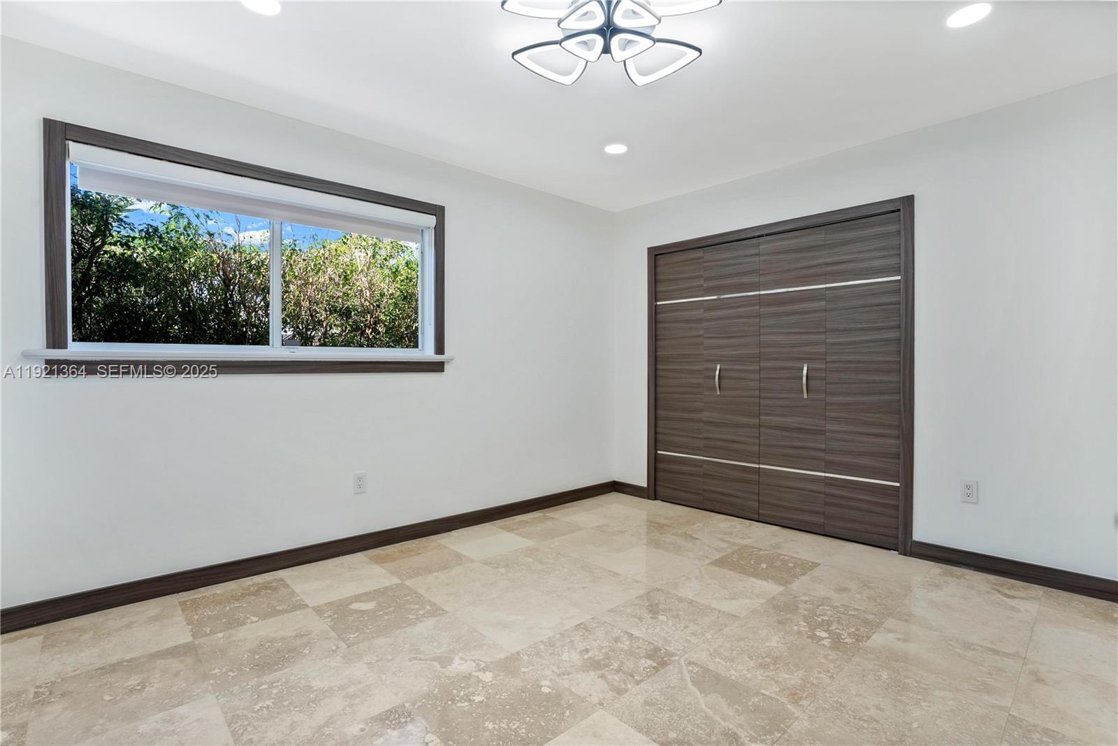 2130 NE 122nd Rd North Miami, FL 33181