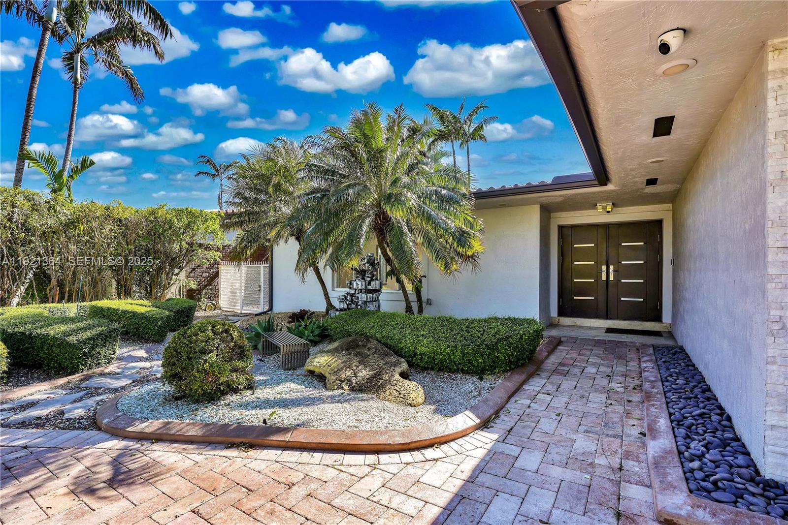 2130 NE 122nd Rd North Miami, FL 33181