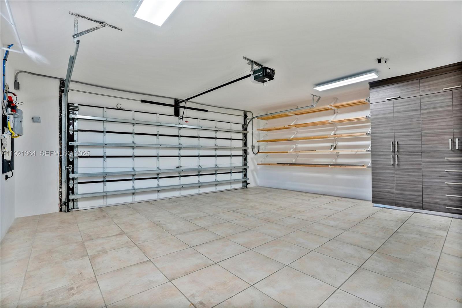 2130 NE 122nd Rd North Miami, FL 33181