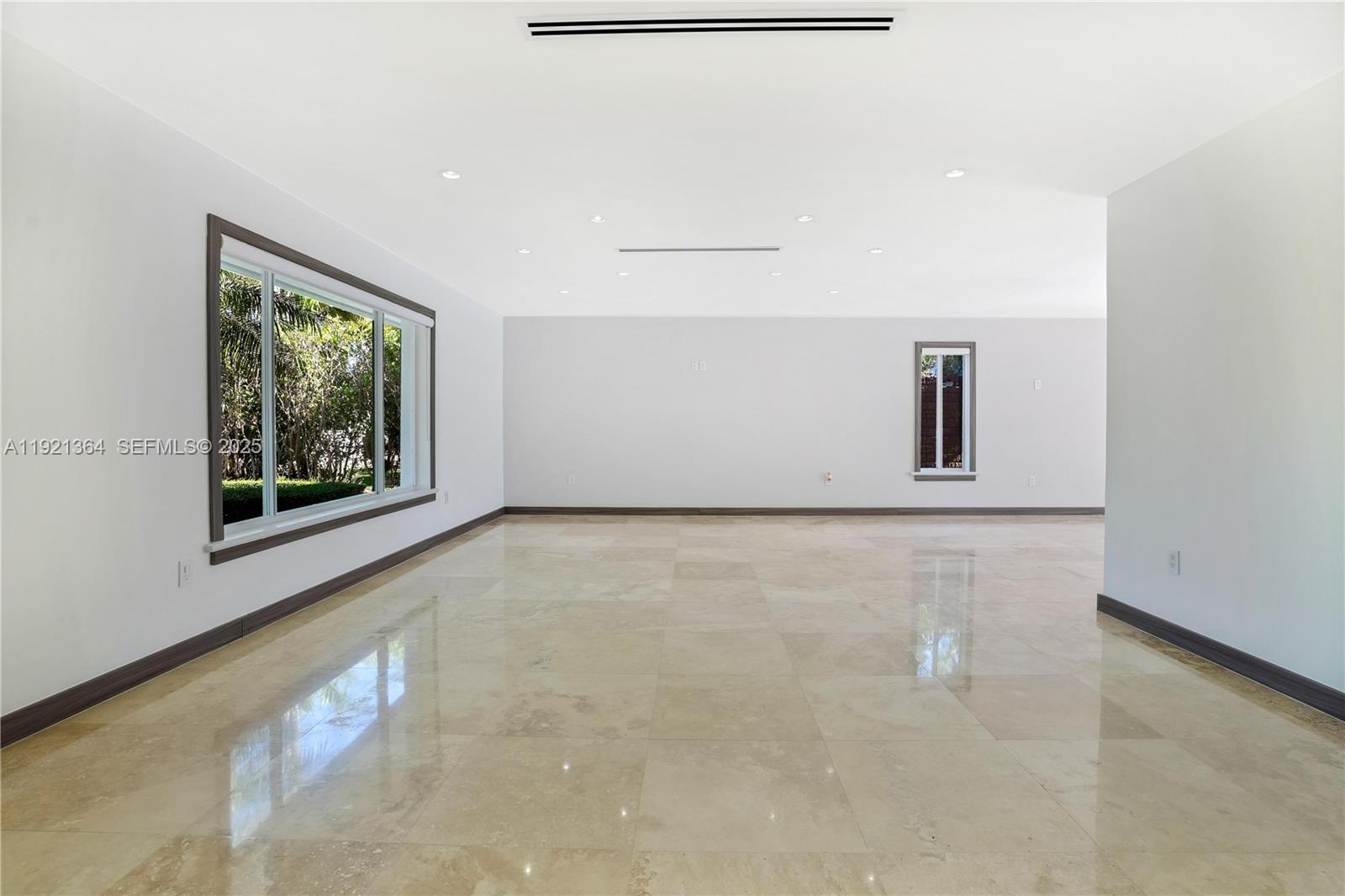 2130 NE 122nd Rd North Miami, FL 33181