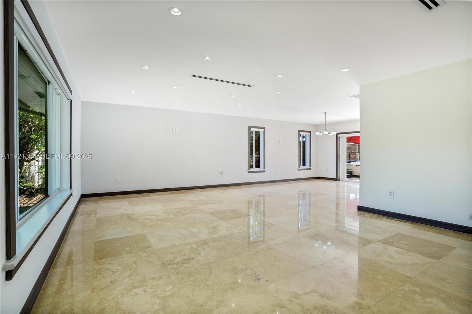 2130 NE 122nd Rd North Miami, FL 33181