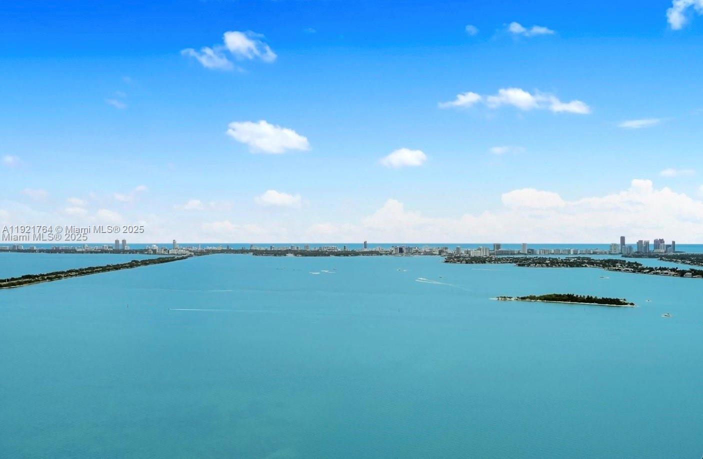 image Icon Bay Condo10