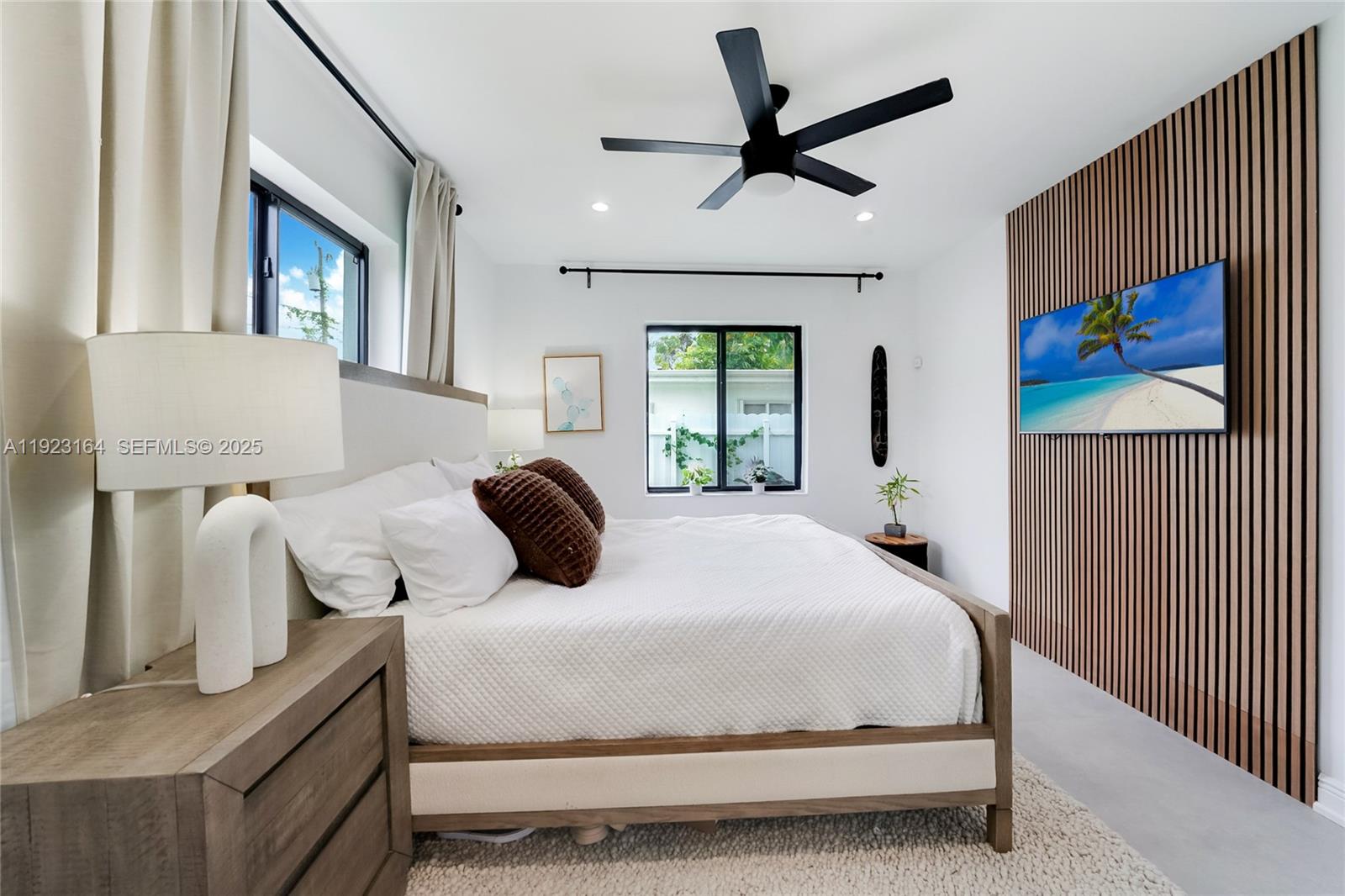 7553 W Treasure Dr North Bay Village, FL 33141