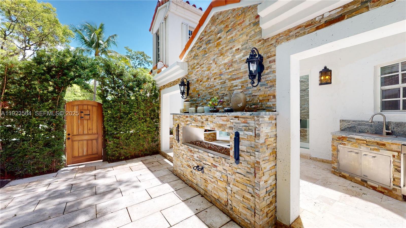 1900 Pizarro St Coral Gables, FL 33134