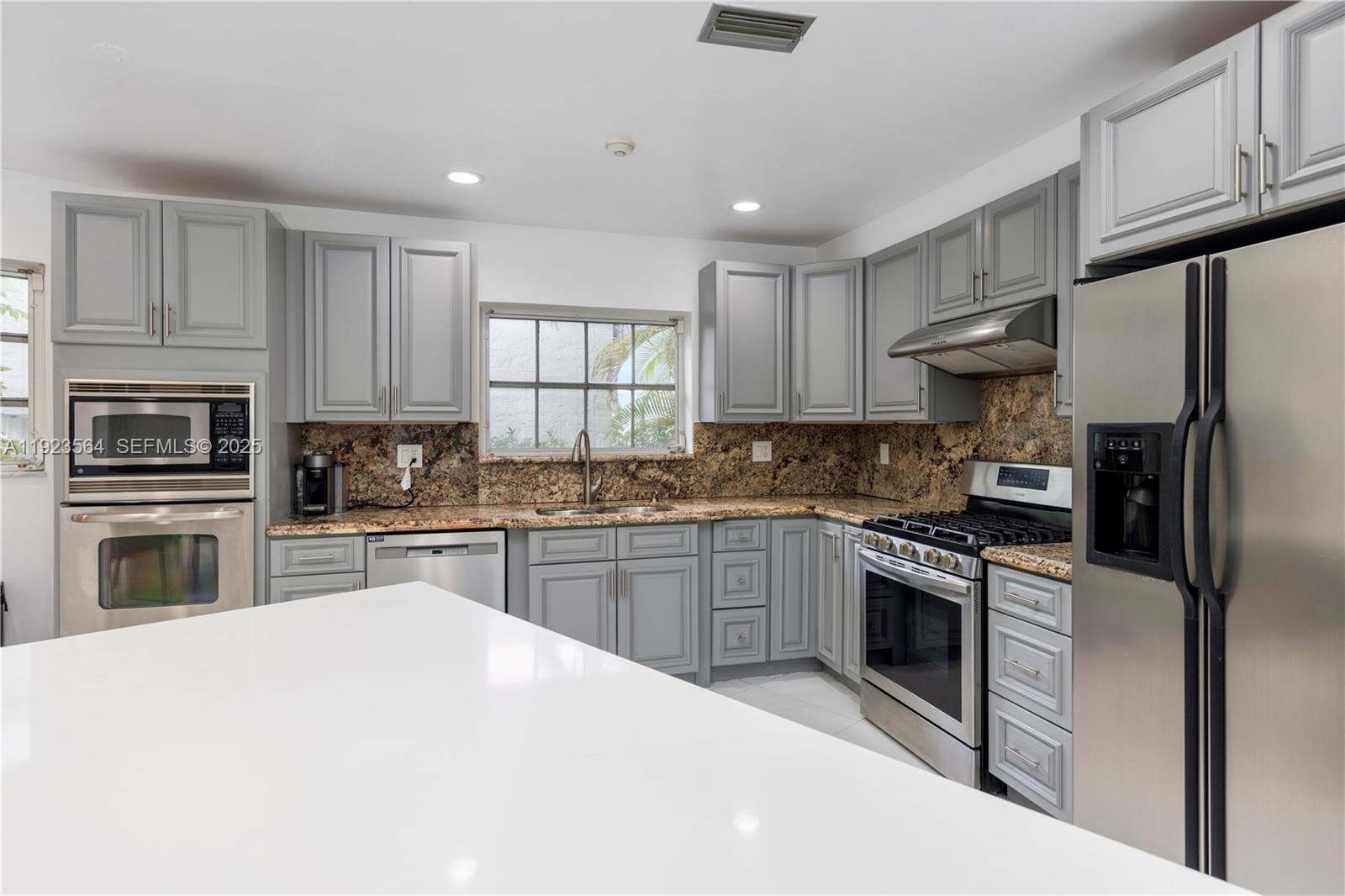 1900 Pizarro St Coral Gables, FL 33134