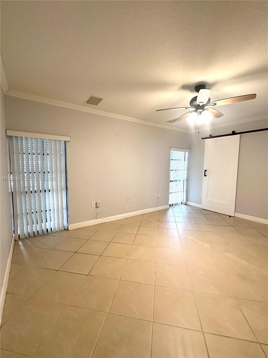 6442 Milk Wagon Ln Miami Lakes, FL 33014