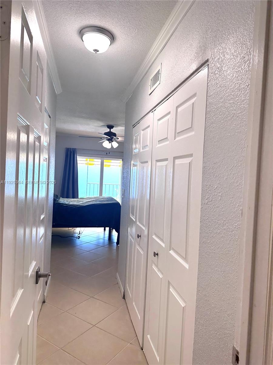 6442 Milk Wagon Ln Miami Lakes, FL 33014