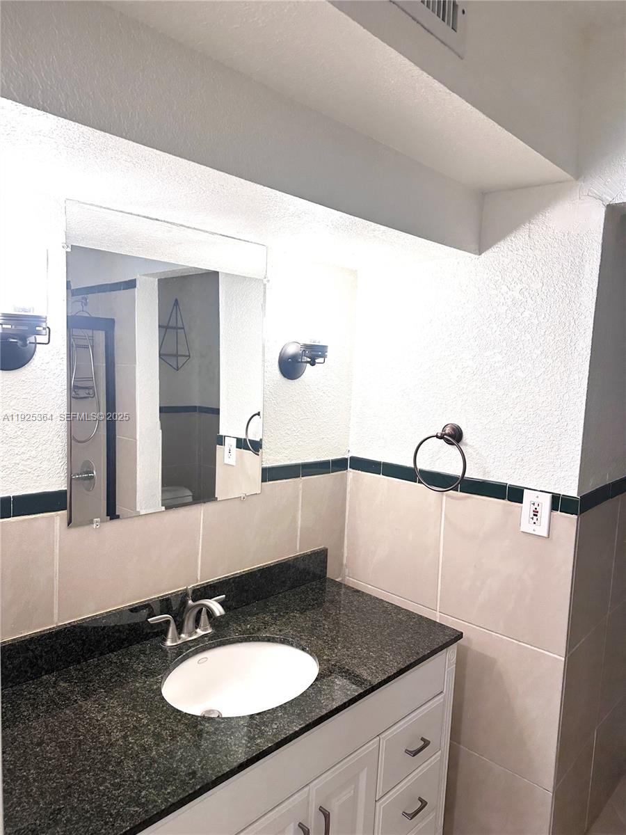 6442 Milk Wagon Ln Miami Lakes, FL 33014