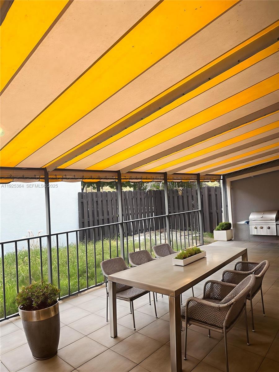 6442 Milk Wagon Ln Miami Lakes, FL 33014