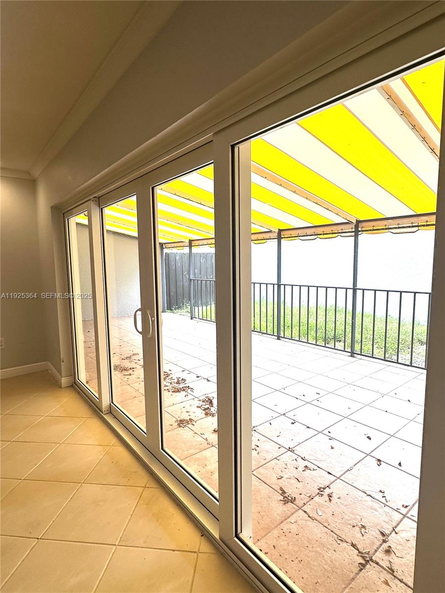 6442 Milk Wagon Ln Miami Lakes, FL 33014